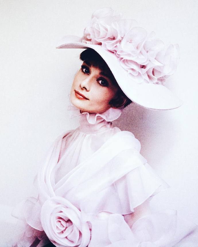 女人就要优雅的活着,女人要优雅的老去文案