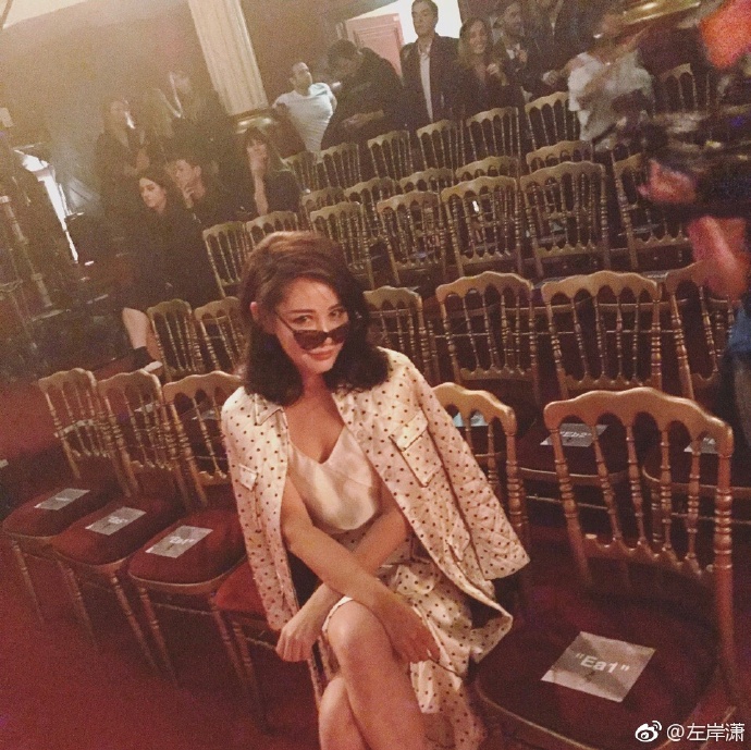 到底有多少网红去了上海时装周,参加过巴黎时装周的网红