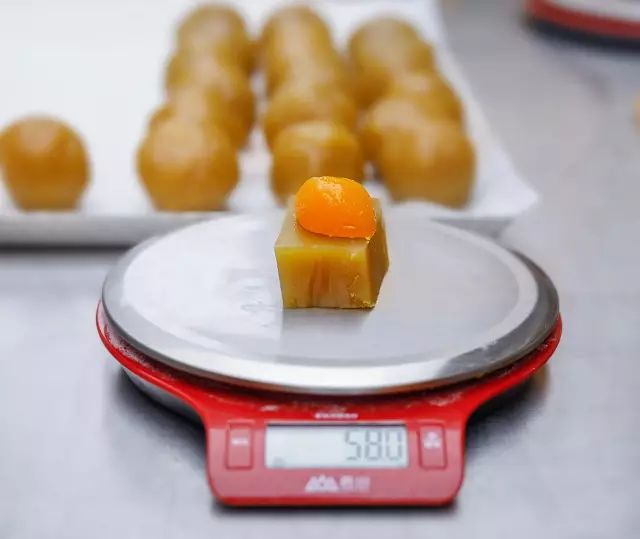 最新月饼广告推荐,东郊广告公司