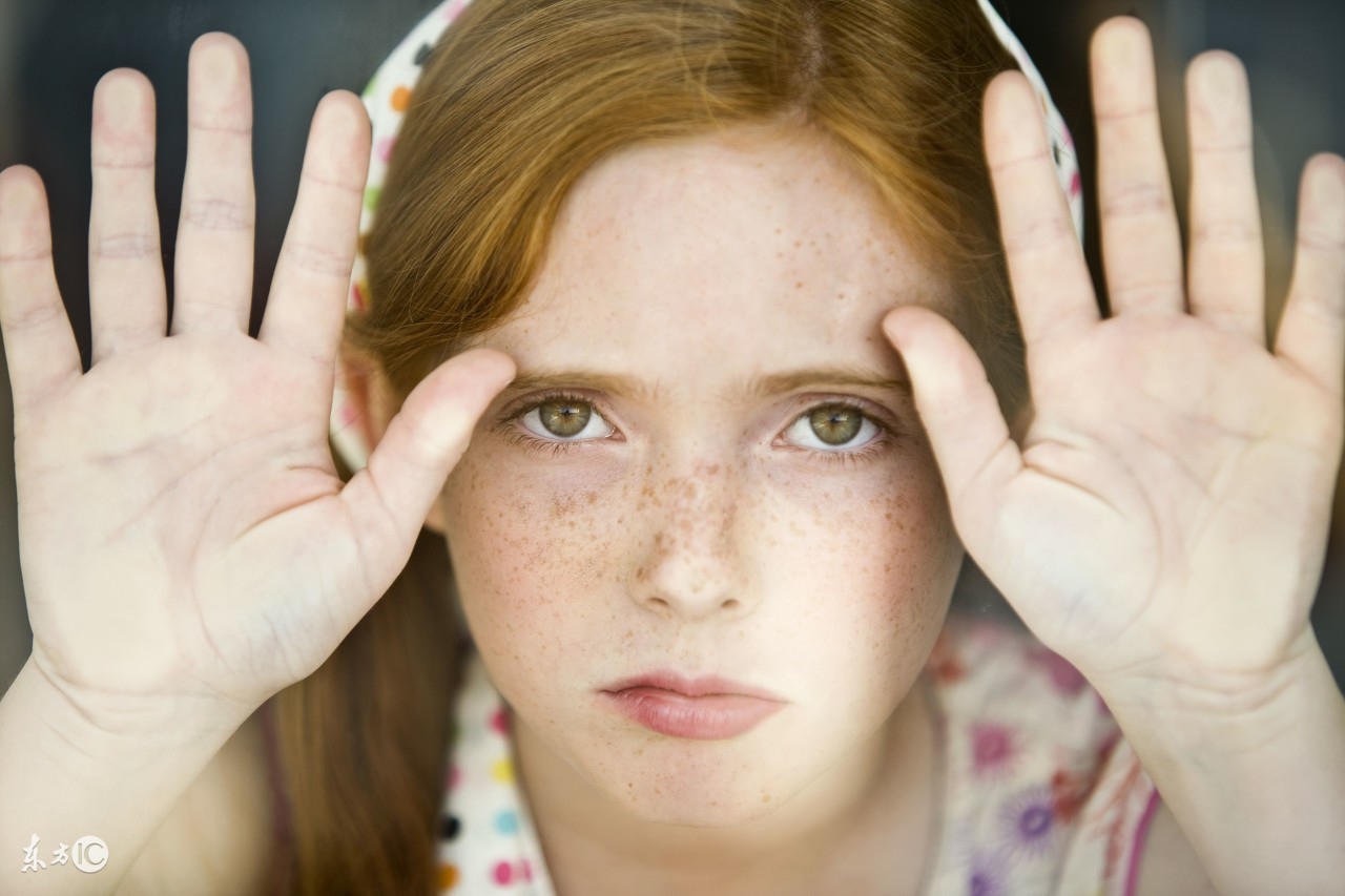 脸上长斑长痘应该用什么化妆品,长痘长斑出油用什么护肤品