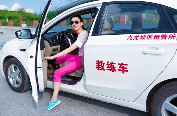 重庆口碑最好的驾校排名前十,重庆驾校学车口碑最好