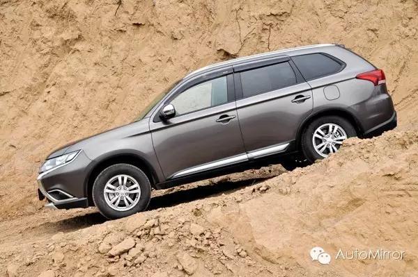 最新款三菱欧蓝德2.0试驾,三菱欧蓝德2.0l畅享版5座试驾