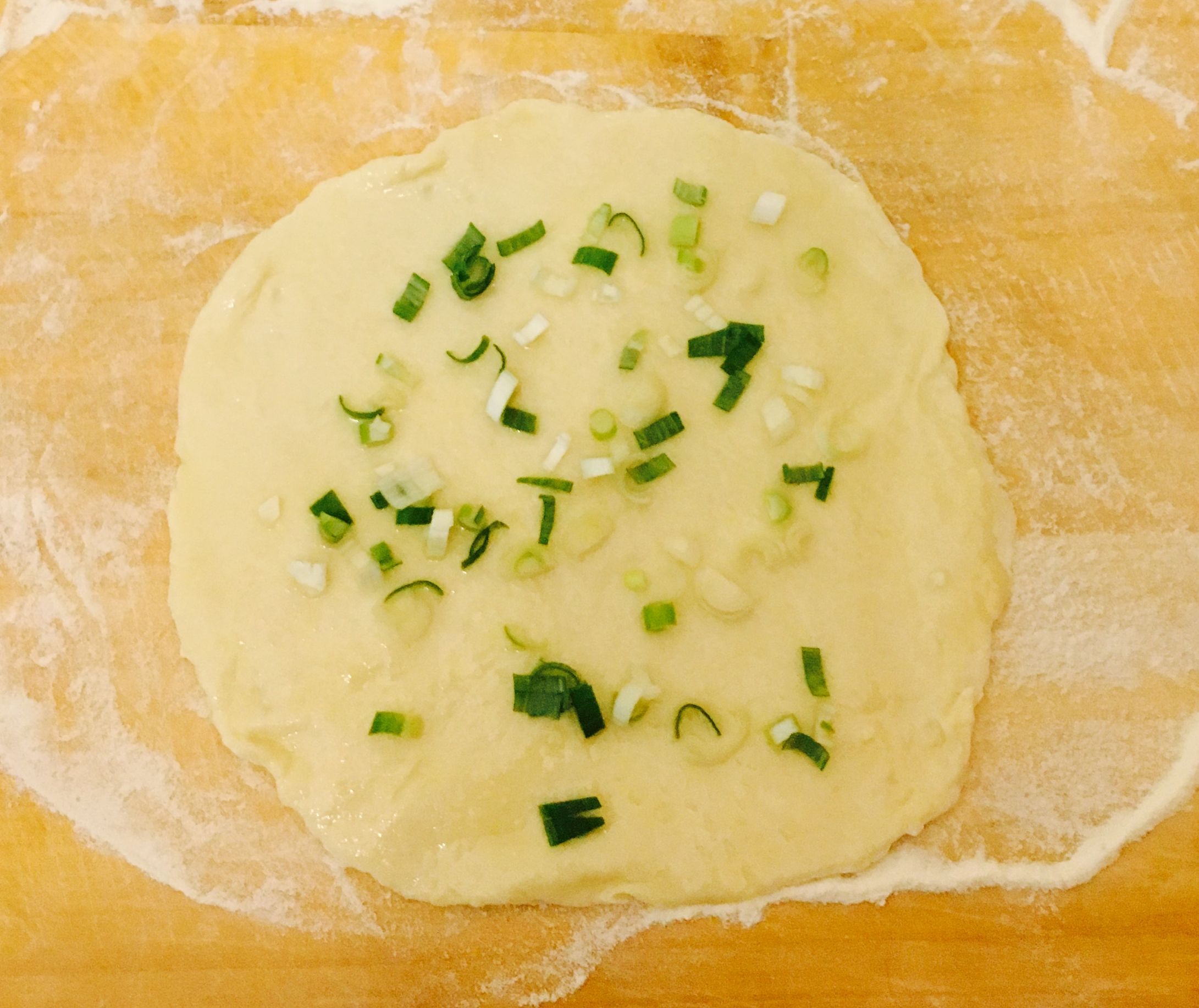 正宗酥脆葱油芝麻千层饼,千层饼葱油的家常做法视频