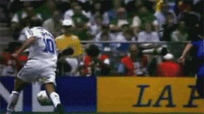 绝对球感足坛神级停球集锦,盘点足球那些神级停球