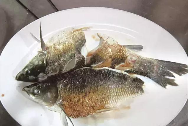 大师傅教你做正宗的西湖醋鱼,芡汁清淡,肉质鲜嫩,学会超有面子