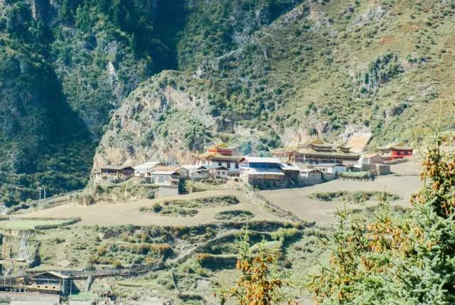 清明小长假出游提醒 (清明小长假微信消息)