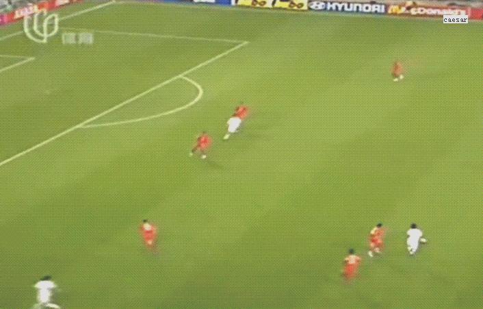 曾经比肩梅西的国足之星,梅西2005世青赛足球之星