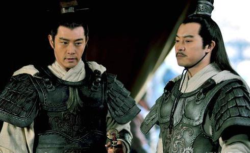 曹操来犯张昭劝孙权投降,张昭为什么要孙权投降曹操