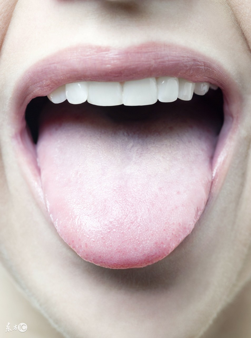 舌苔白又厚可以用盐水除掉吗,舌苔白用什么生姜