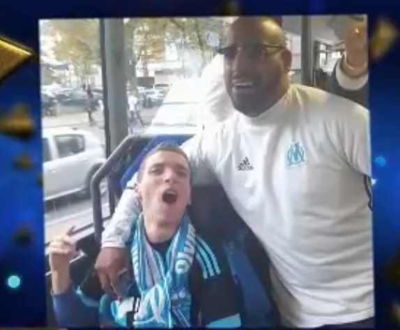 马赛球迷被邀请开球真实原因,足球魅力场外故事