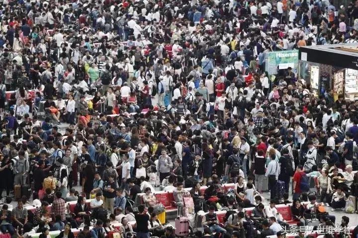 全民八天长假，正在毁掉我们的生活