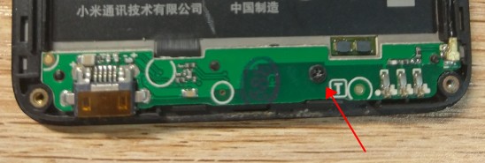 红米2a关机才能充电的原因,很旧的红米2a充不进电