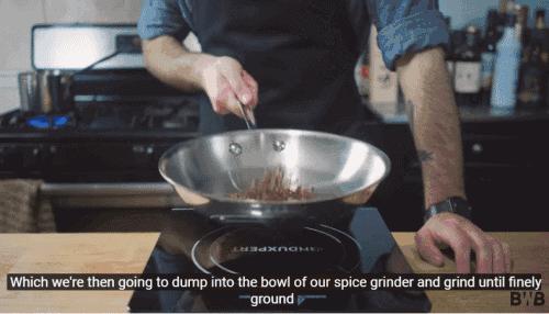 抢!疯!了!这款辣酱让美国人民激动万分,排队几小时只为买到它