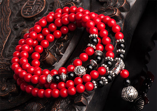 海里的有机宝石红珊瑚,来自深海的宝石红珊瑚