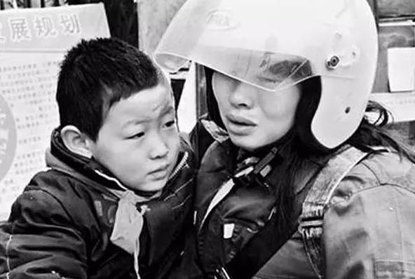 有一种爱叫你妈喊你穿秋裤了,你妈喊你穿秋裤啦图片