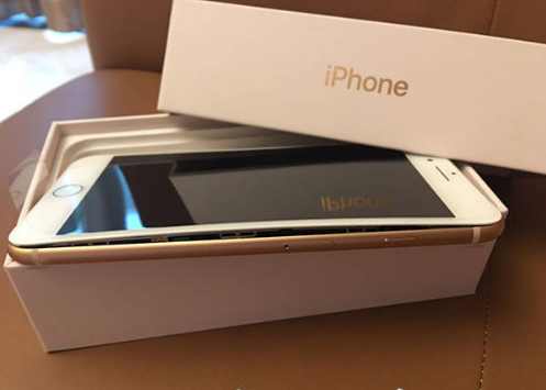 iphone8plus爆屏,苹果8plus重摔