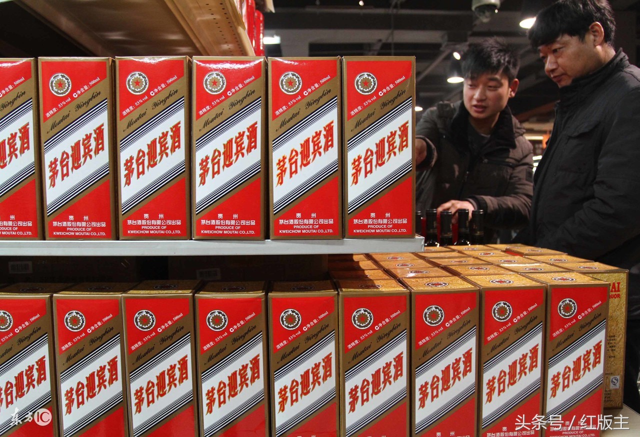 沪深重要公告摘要叶檀:金宇车城为操纵股价不惜编造谣言