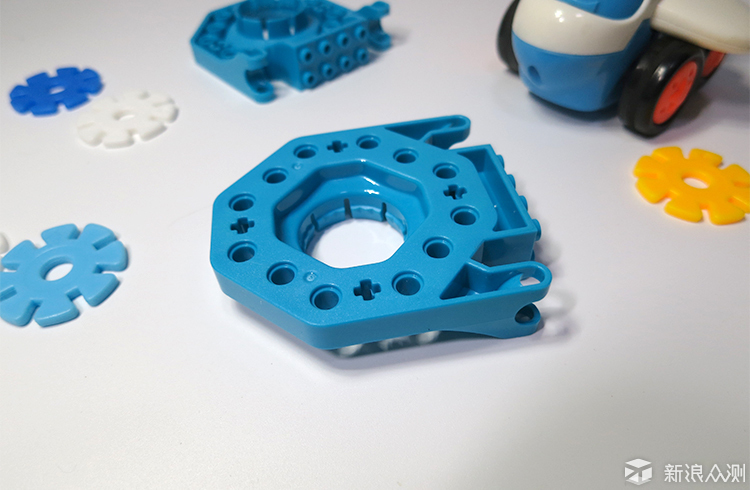 少儿编程机器人达奇,达奇机器人少儿编程