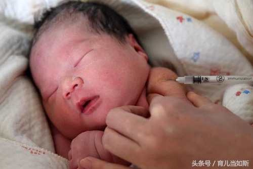 看到了鸭嘴器，我又想起生娃那年尴尬又痛苦的内检