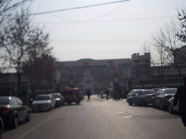 金光闪闪的右安门！