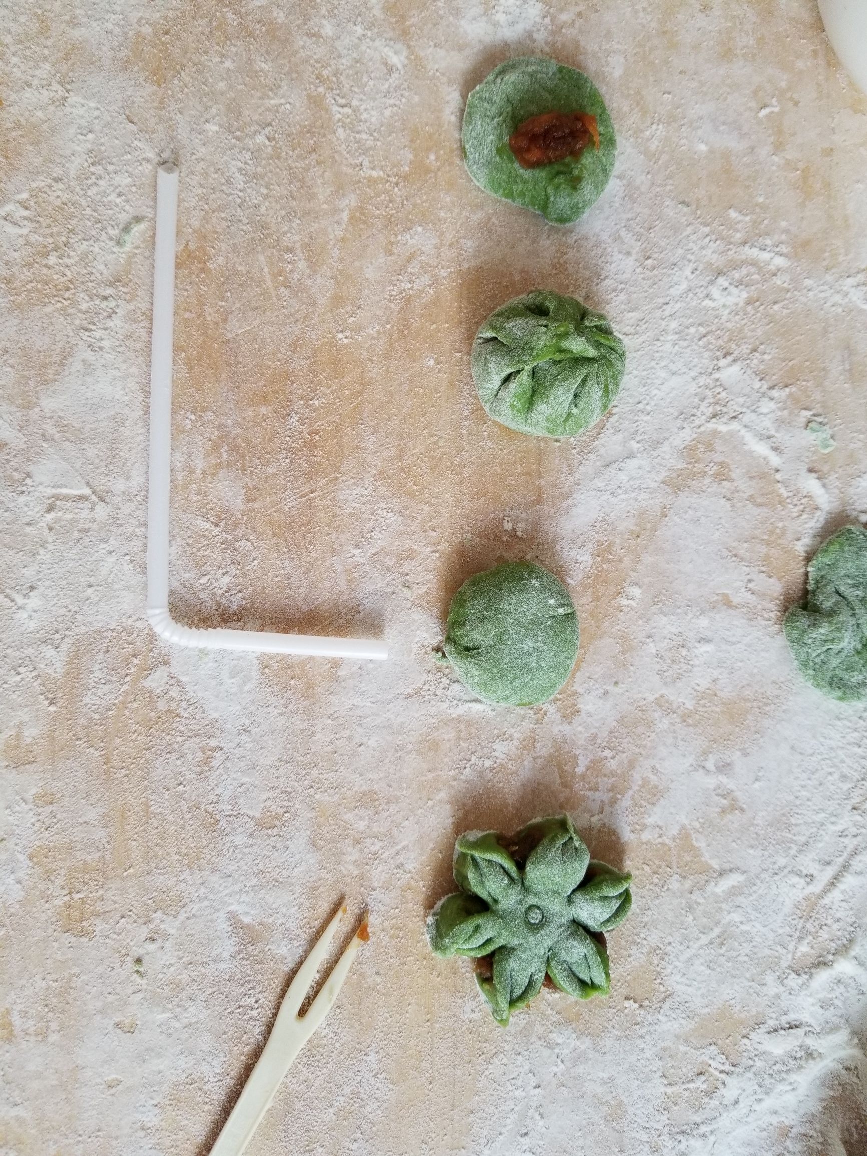 9个月宝宝鸡蛋清过敏喝什么奶粉,蛋清过敏的宝宝辅食