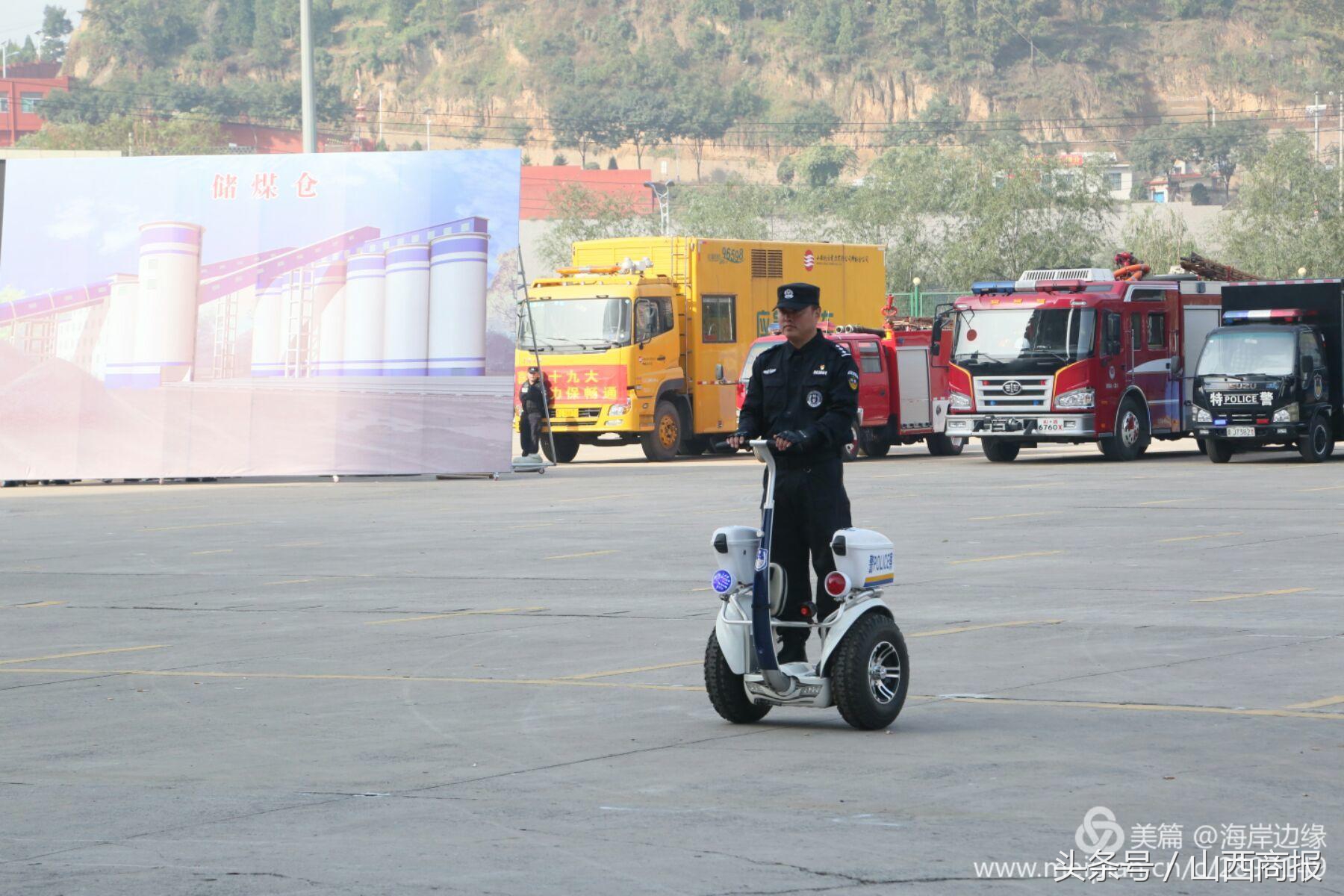 县公安局扎实开展警务实战大练兵,公安十九大忠诚保平安实战演练