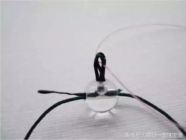 手串突然断掉是什么征兆,手串链子断了怎么换新的