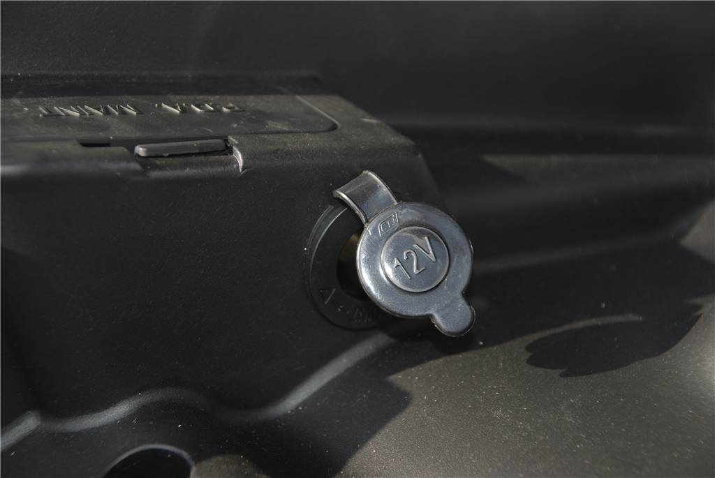 光阳400赛艇纪念版和普通版区别,光阳赛艇400对比宝马c400x