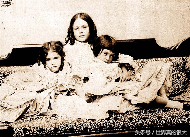 爱丽丝漫游奇境记所经历的地点,爱丽丝漫游奇境旅行记