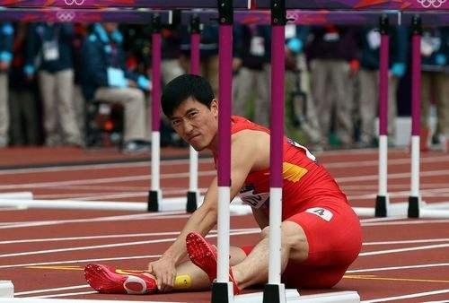 詹姆斯的脚趾头科比的手,科比的手指和脚趾