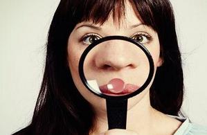 鼻子周围发红毛孔粗大,毛孔粗大发红是角质层厚