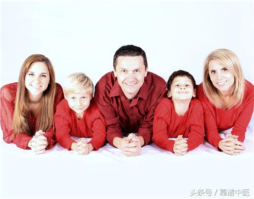 婴儿有斗鸡眼如何治疗,孩子斗鸡眼是怎么遗传的