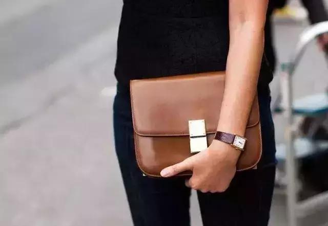 配货加限购,你有钱也买不到Celinebox了~