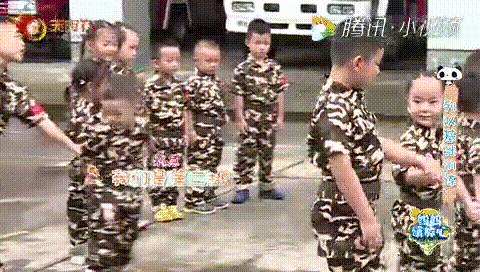 冷到想穿秋裤？《妈妈请放心》中外特辑萌娃制造小太阳为你升温！