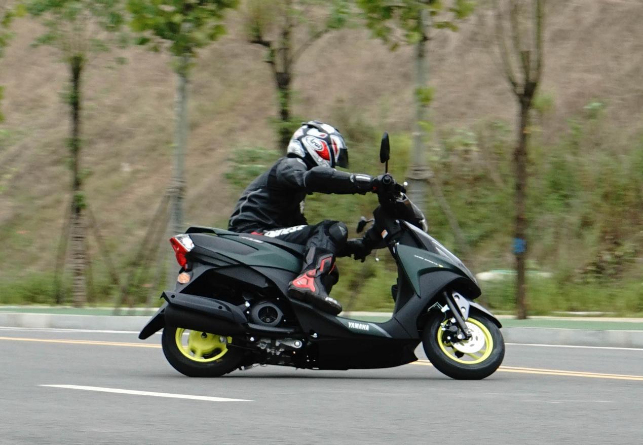 雅马哈福喜125踏板加速测试,20款福喜125踏板评测