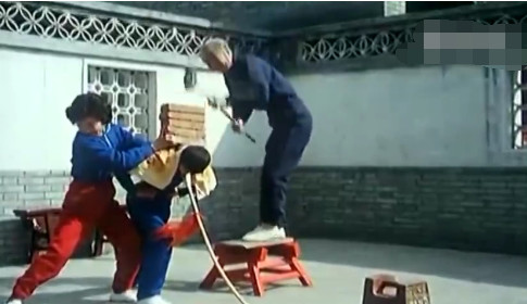 侯氏童子功真厉害！释延觉：还是以前的孩子能下功夫练