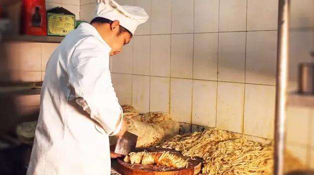 郑州酱香饼做法和配方,郑州好吃的百年老店