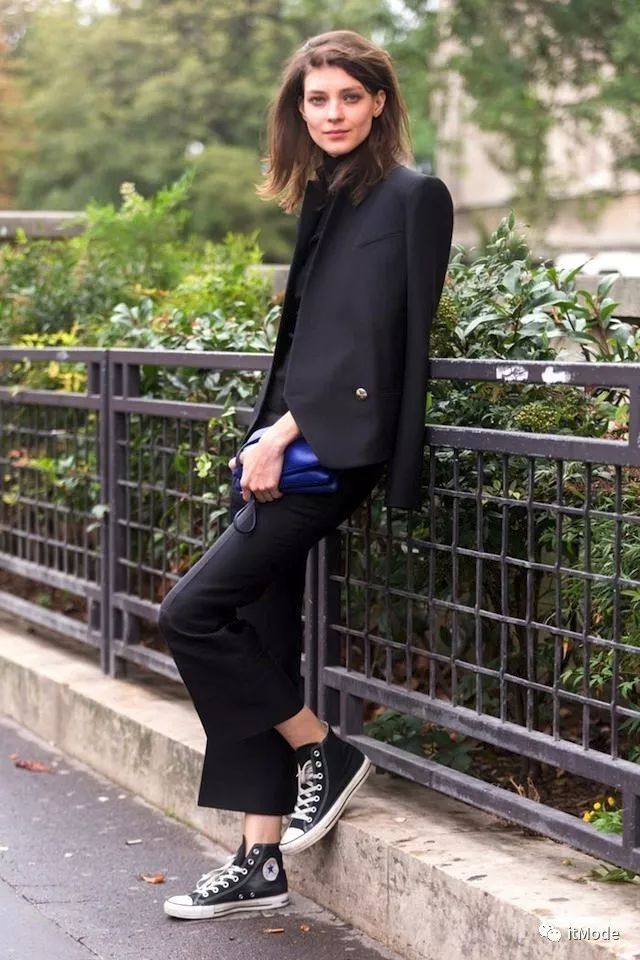 阔腿裤平底鞋,平底鞋阔腿裤搭配图片