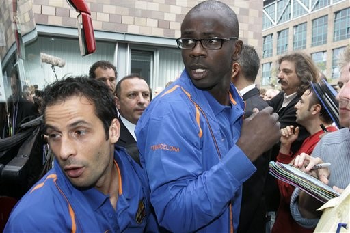 足坛大光头,足坛组成一支光头球队