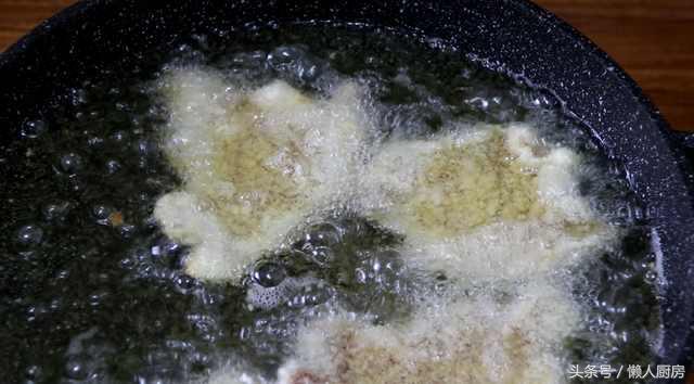 炸猪排做法儿童,无面包糠炸猪排怎么炸又嫩又酥