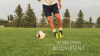 足球如何提高脚下频率和球感,初学者60分钟足球训练课