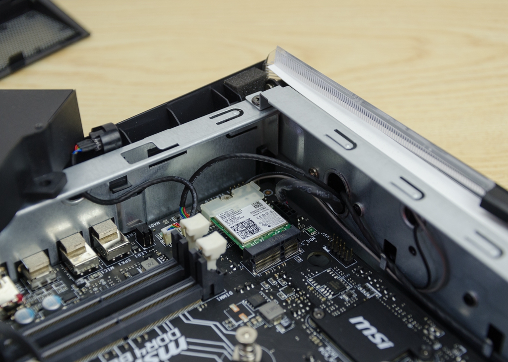 微星海皇戟3吃鸡测评,海皇戟3散热评测