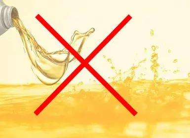 防盗门锁生锈用食用油擦有效果吗,门锁生锈了反锁以后出不去怎么办