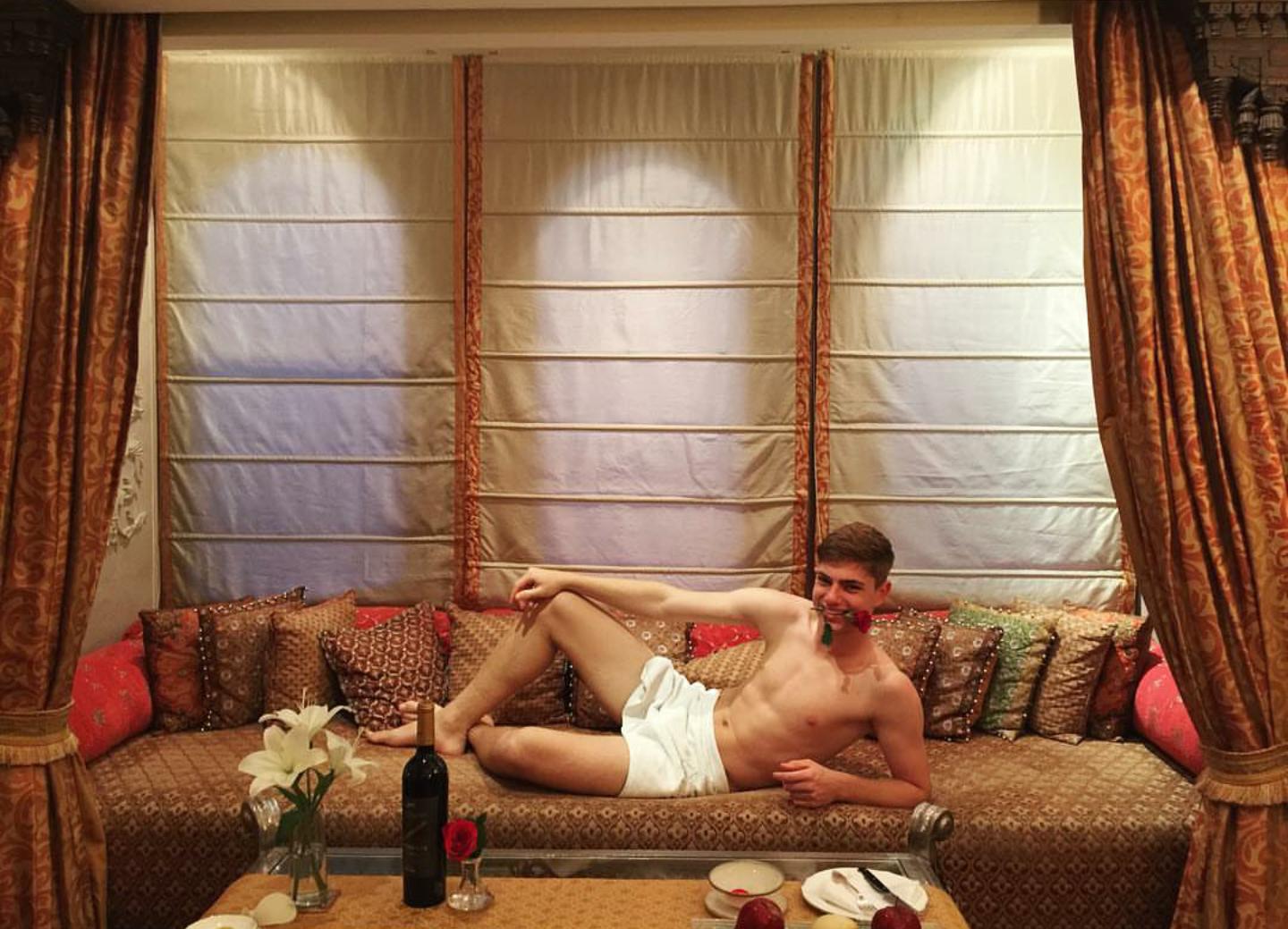 教你6分钟练出六块腹肌,如何1秒钟就能拥有12块腹肌