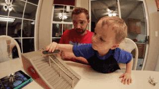 手指滑板怎么跳跃,手指滑板的跳跃该怎么做