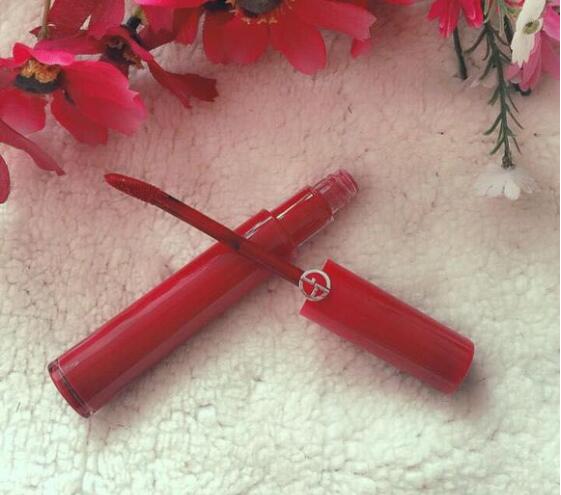 化妆包里有什么口红好用,化妆包里的口红推荐