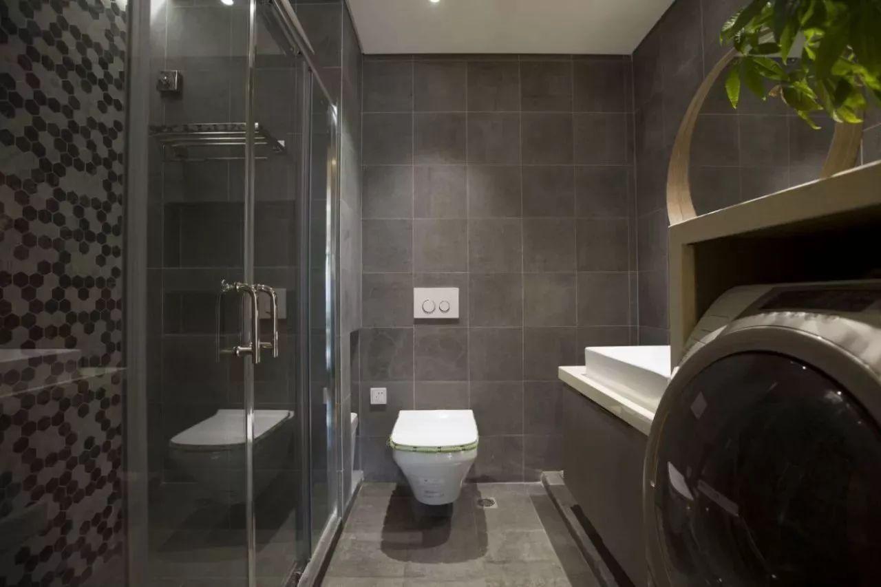 壁挂式马桶不怕翻掉吗,壁挂式马桶不用沉池吗