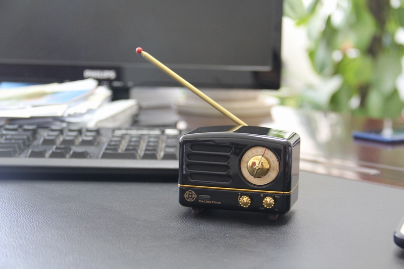 猫王小王子收音机哪一款音质好,猫王小王子胡桃木收音机测评