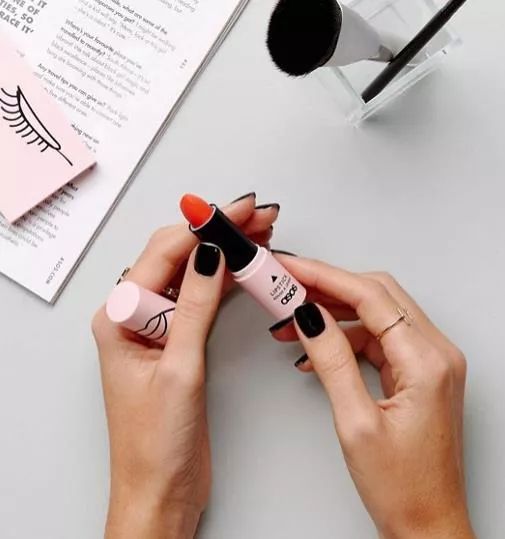 这些百元彩妆竟出自HM、Bershka？便宜好用，可替大牌！