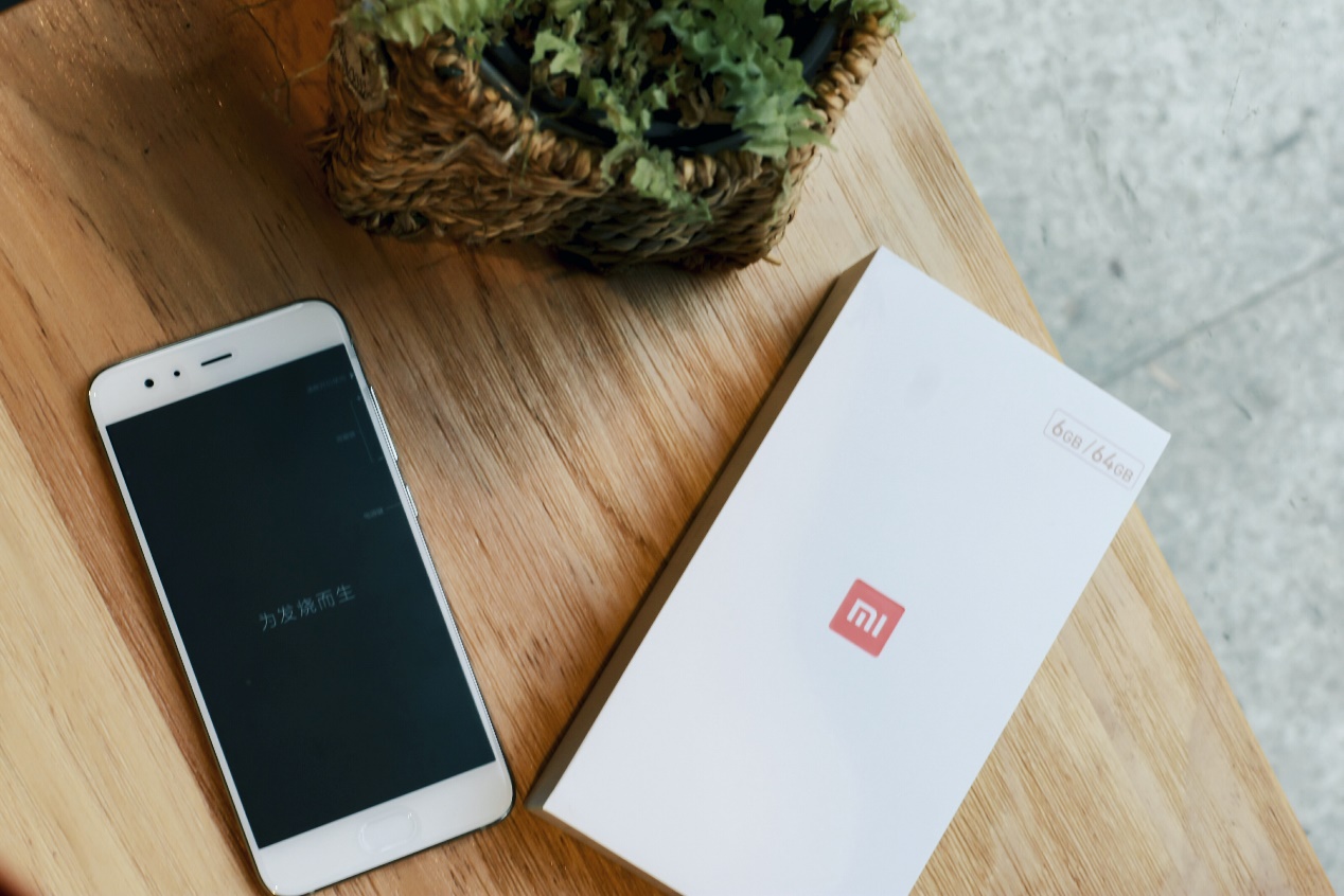 美图分享简简单单,小米6亮白版测评